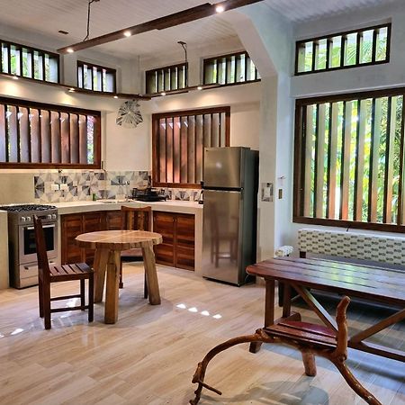 Omega Tours Eco-Jungle Lodge Ла-Сейба Экстерьер фото